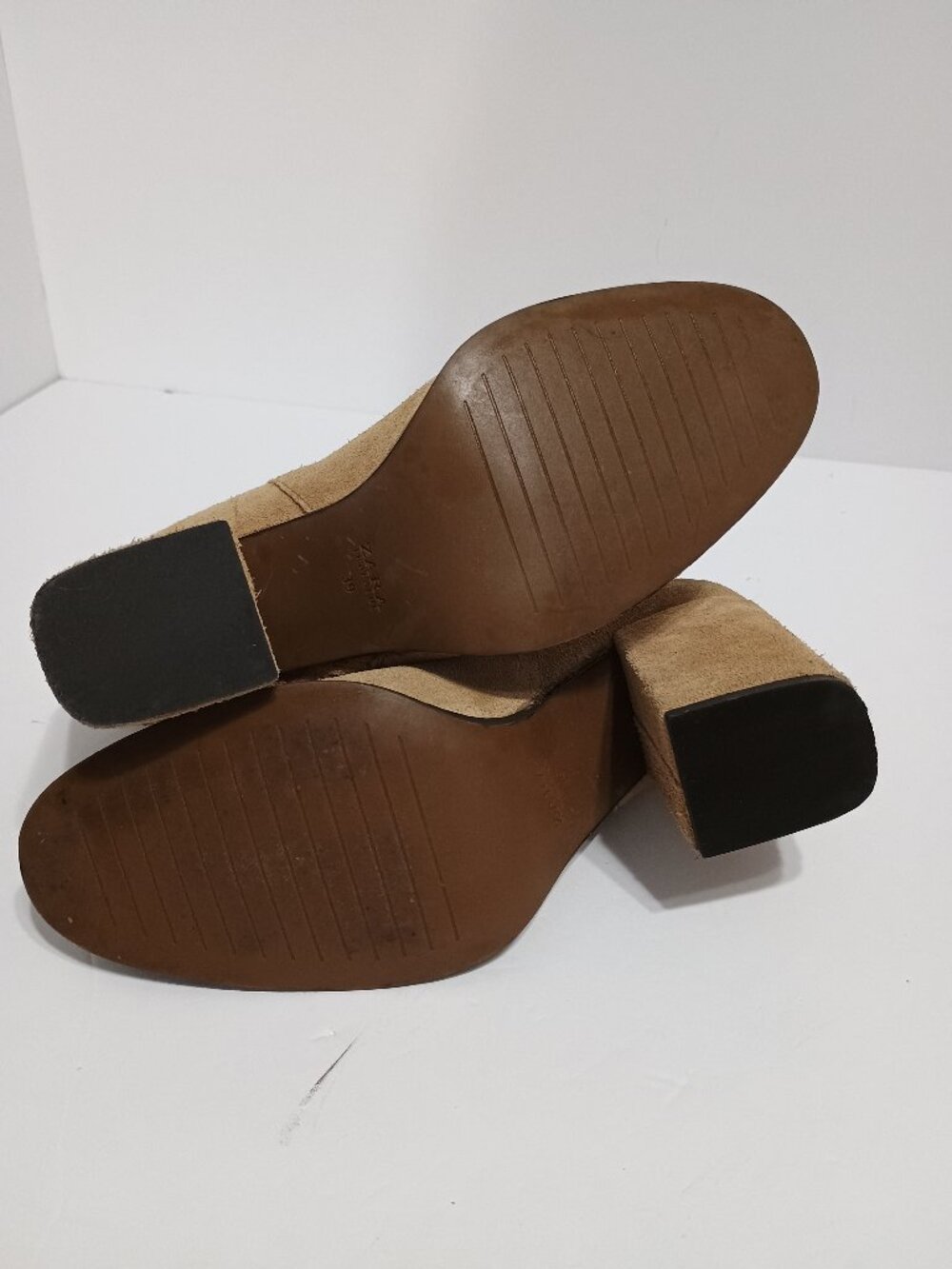 Zara Trafaluc Tan Suede Ankle Booties EU 39 US 8 Gold Zip Block Heel - Picture 5 of 6